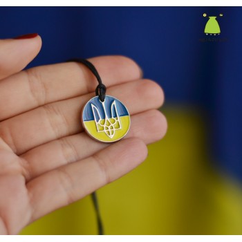 Кулони Герб України. Слава нації. Тризуб Колір срібло Кольори прапор України". На шнурку